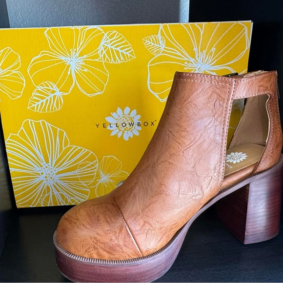 Yellow Box Linea Women's Tan Ankle Boots - Picture 3 of 6